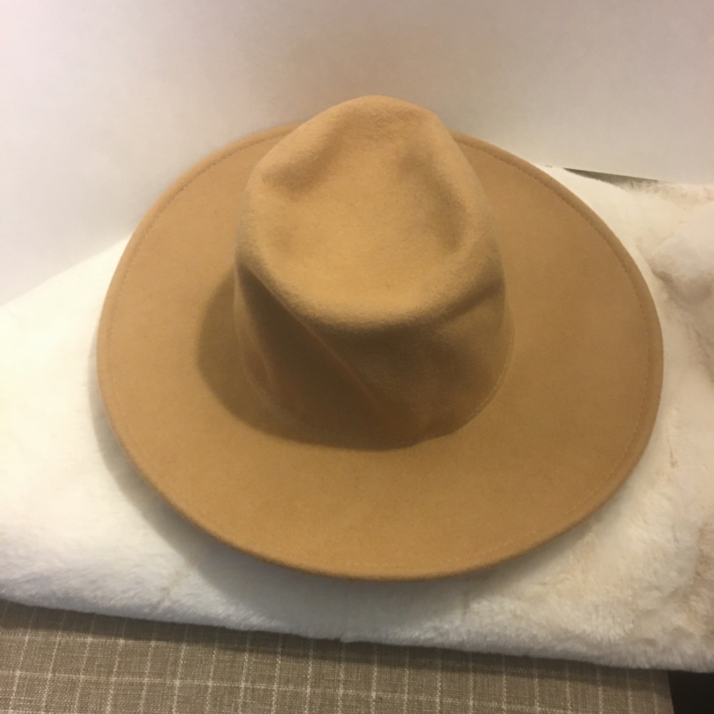 Universal Thread Tan Hat
